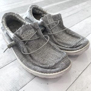 Hey Dude Wally Eco Linen Shoes:  Men’s Size 11; Gray & White